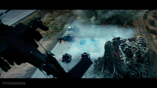 Transformers The Last Knight Theatrical Trailer HD Screenshot Gallery 684 (684 of 788)